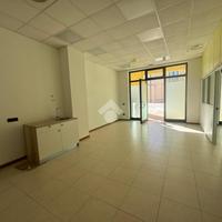 NEGOZIO A SANT'AMBROGIO DI VALPOLICELLA