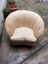 Set Divano con 2 poltrone in buonissimo stato