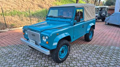 LAND ROVER 90 DEFENDER