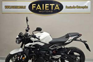 Triumph Street Triple 765 R - 2024