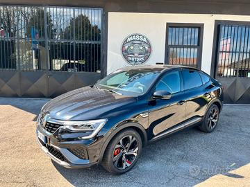 Renault Arkana Hybrid E-Tech 145 CV R.S. Line