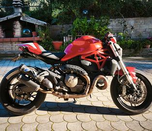 Ducati Monster 821