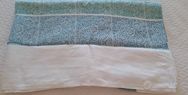 Tovaglia in fiandra ricamata