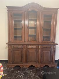 Credenza con vetrina