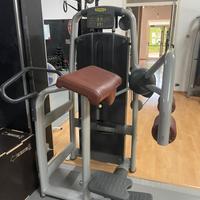 Glute machine technogym