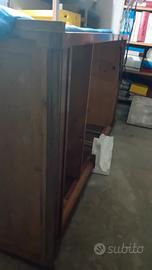 antica vetrina in legno 