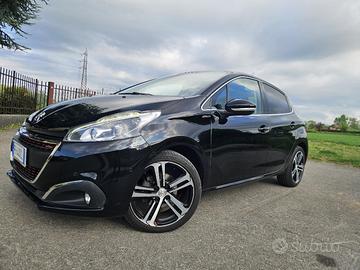Peugeot 208 gt line cambio automatico