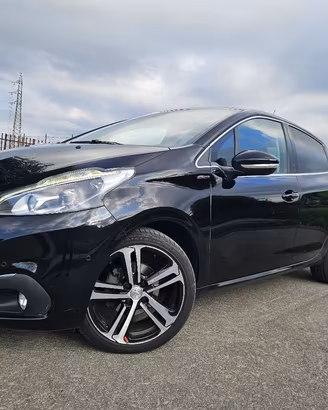 Peugeot 208 gt line cambio automatico