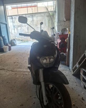 Beverly 400 solo 740km
