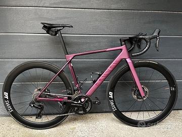 CANYON Ultimate CF SLX 9 Di2 2023