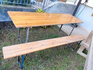 Tavolo e panche da giardino