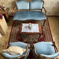 Salottino vintage in vellutto azzurro