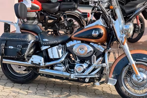 Harley-davidson FLSTC Heritage Softail Classic 105
