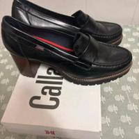 Scarpe Callaghan con tacco