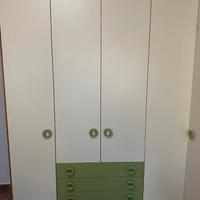 Cameretta completa di armadio letto e scrivania