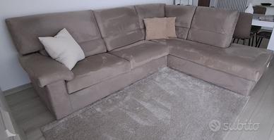 Divano letto con chaise longue