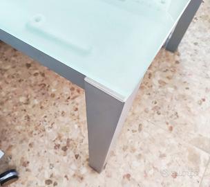 Tavolo in vetro design 6 posti per casa/ufficio