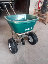 Carrello spandiconcime