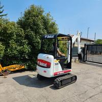 E243 - Escavatore 16 q Bobcat 320 allargabile