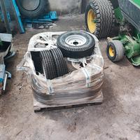 Set 20 gomme nuove con cerchio 4.00-8