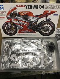 Tamiya Yamaha YZR M1 scala 1/12