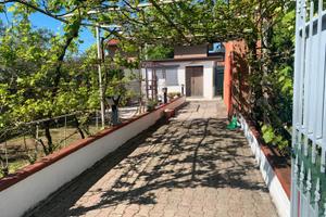 Villetta CON AMPIO GIARDINO e riscaldamento