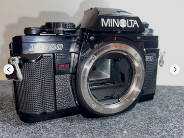 Minolta X-700 fotocamera reflex pellicola