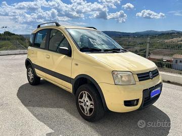 FIAT Panda 1.3 MJT 4x4 Climbing
