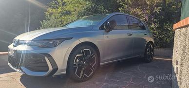 Golf R-Line Plus 1.5 eTSI