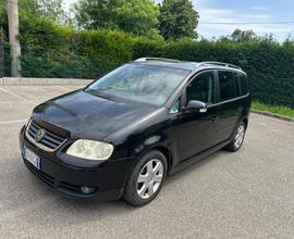Volkswagen Touran 2.0 TDI 136CV Highline
