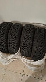 4 pneumatici invernali Pirelli cinturato