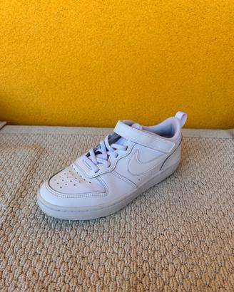 Nike Court Borough Low 2 bianche