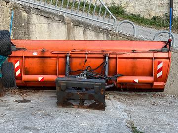 lama sgombraneve assaloni G2L 335