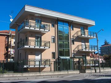 A pochi passi dal centro in piccolo condominio.