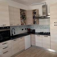 Cucina componibile, beige completa