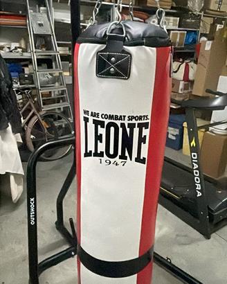 Sacco da Boxe Leone 60Kg con supporto a terra