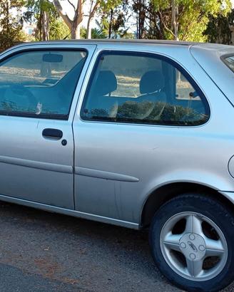 Auto d'epoca - Ford Fiest 1998