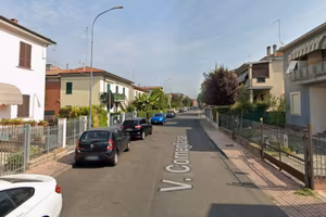 TRE stanze SINGOLE in Villa