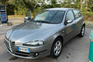 Alfa romeo 147 1.6 t.spark  (sì neopatentati)