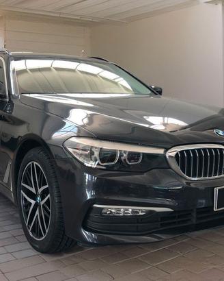 BMW 520 xdrive touring auto