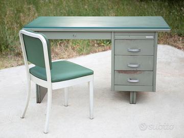 Scrivania industriale  stile Gio Ponti con sedia