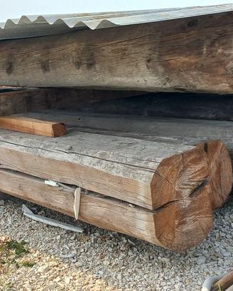 antiche travi in legno abete stagionato