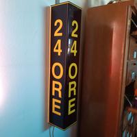 insegna luminosa 24 ore