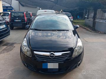 Opel Corsa 1.2 3 porte Club valuto permute