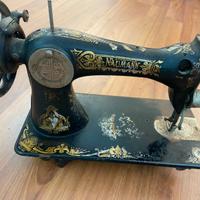 Macchina da cucire Naumann con codice di serie