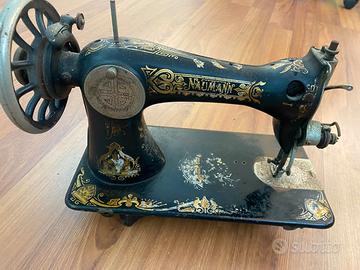 Macchina da cucire Naumann con codice di serie