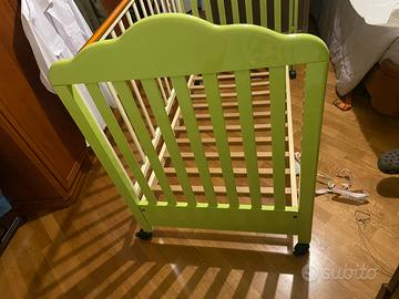 Lettino per bambini con cassettiera