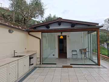 Casa indipendente 40 mq. con 110 mq. di vo