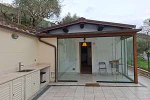 Casa indipendente 40 mq. con 110 mq. di vo