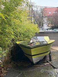 Tornado 35 legendare barca senza motore